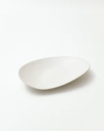 Hin Pebble Plate in Medium, Stone White
